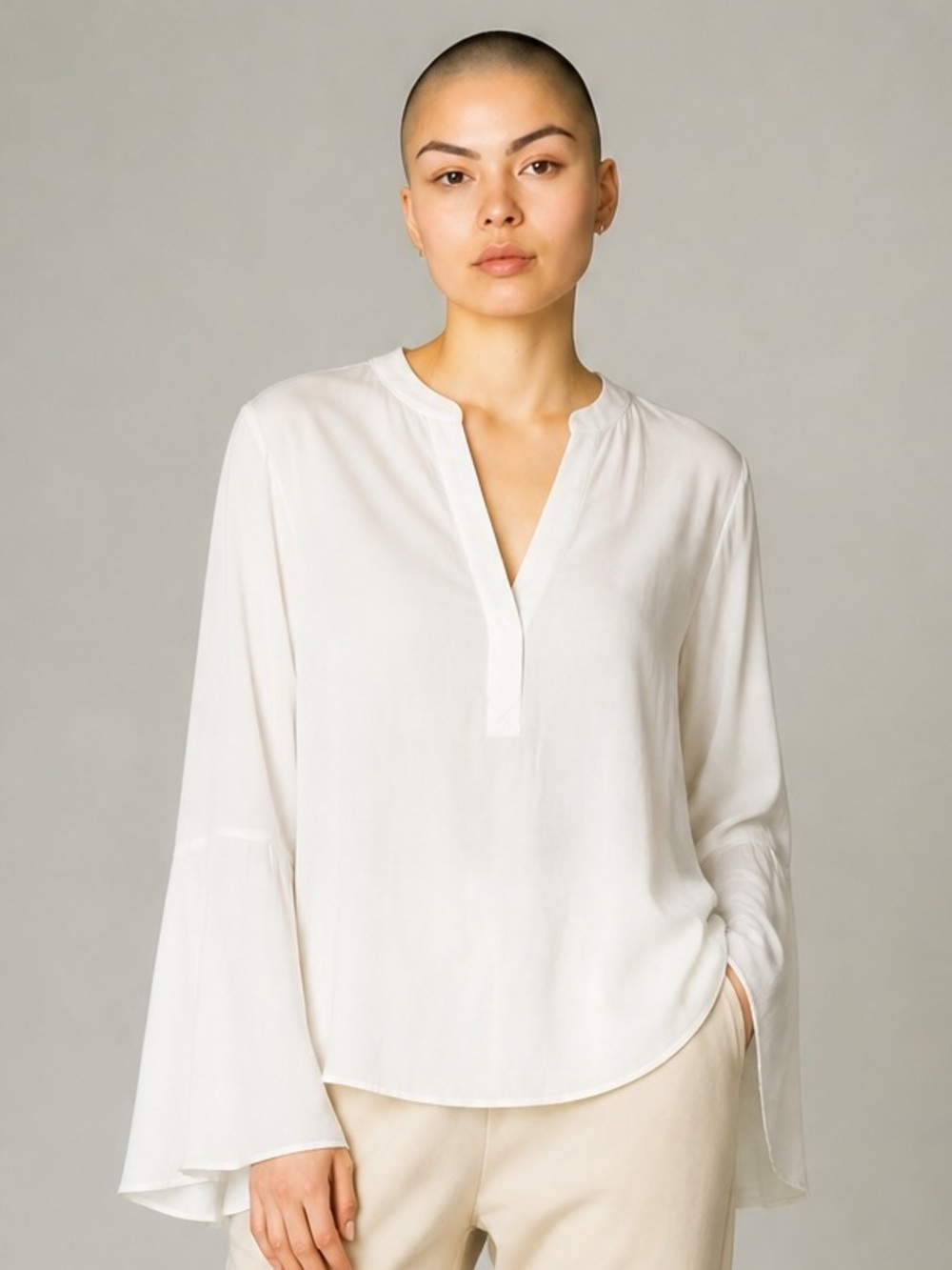 Simply Vera Vera Wang Black and White Label Top